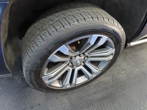 Used 2017 GMC Yukon Denali w/ Open Road Package image 8