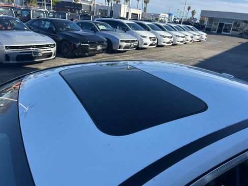 Used 2018 Mercedes-Benz E 300 image 16