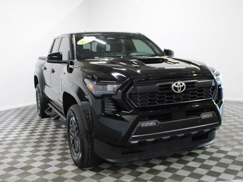 Certified 2024 Toyota Tacoma TRD Sport w/ TRD Sport Upgrade Package AWD/4WD image 8