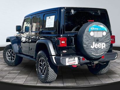 Used 2025 Jeep Wrangler Unlimited Rubicon w/ Convenience Group