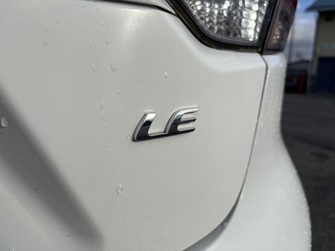 Used 2023 Toyota Corolla LE FWD image 12