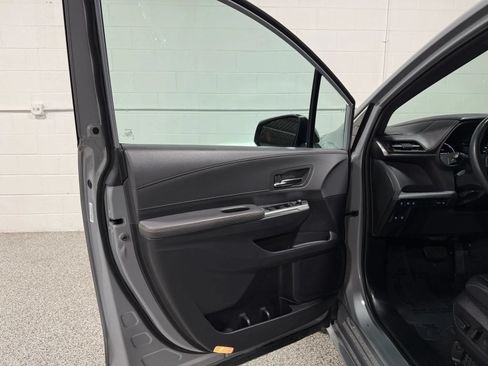 Used 2022 Toyota Sienna XLE Woodland Edition w/ Protection Package (TMS) AWD/4WD image 10