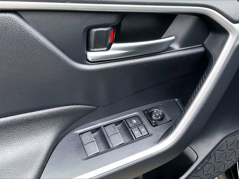 Certified 2024 Toyota RAV4 XLE image 31