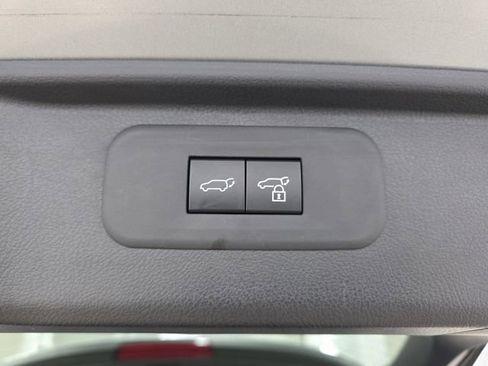 Used 2025 Toyota Grand Highlander AWD image 32