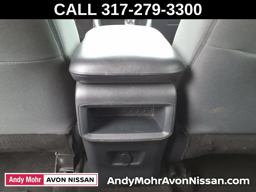 Used 2019 Toyota RAV4 LE AWD/4WD image 39