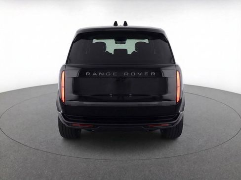 Used 2025 Land Rover Range Rover SE image 6