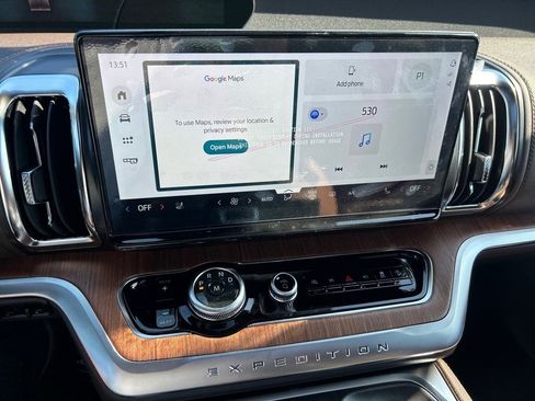 New 2025 Ford Expedition King Ranch image 8