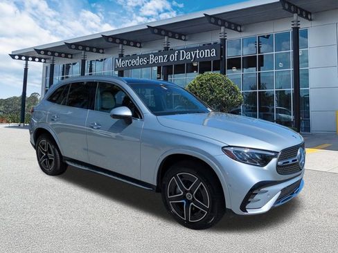 New 2026 Mercedes-Benz GLC 300 image 2
