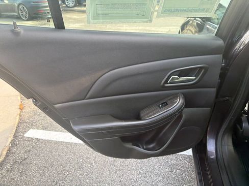 Used 2015 Chevrolet Malibu LT w/ Power Convenience Package FWD image 13