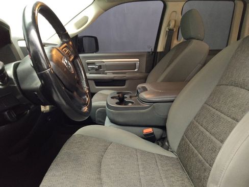 Used 2018 RAM 1500 Big Horn RWD image 17