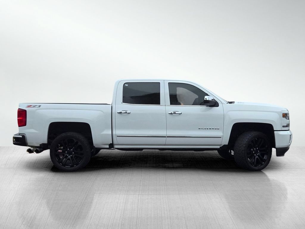 Used 2017 Chevrolet Silverado 1500 LTZ Z71 w/ LTZ Plus Package AWD/4WD image 4