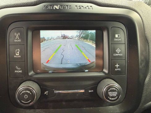 Used 2016 Jeep Renegade Trailhawk w/ Popular Equipment Group image 17