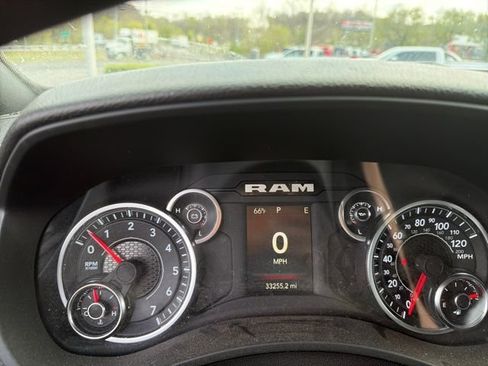 Used 2024 RAM 2500 Tradesman w/ Chrome Appearance Group AWD/4WD image 12