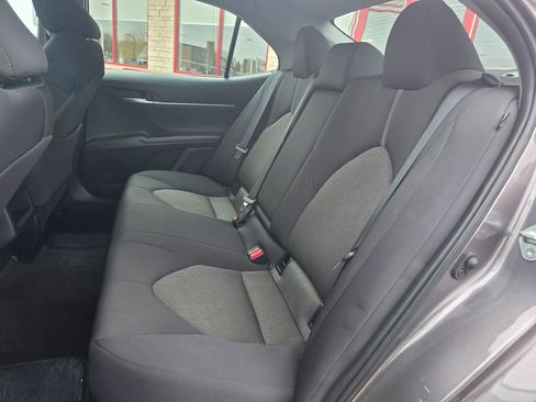 Used 2024 Toyota Camry LE image 8