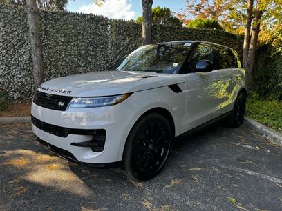 New 2025 Land Rover Range Rover Sport SE