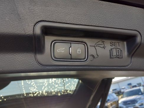 Used 2025 Ford Explorer Platinum w/ LUX Leather Package image 12