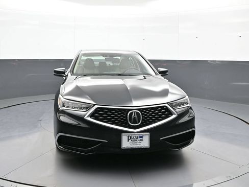 Used 2018 Acura TLX V6 w/ Technology Package FWD image 2