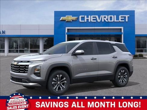 New 2026 Chevrolet Equinox LT image 2