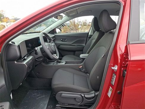 New 2026 Hyundai Kona SE image 7