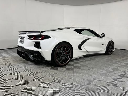 Used 2023 Chevrolet Corvette Stingray Premium Cpe w/ Z51 Performance Package image 7