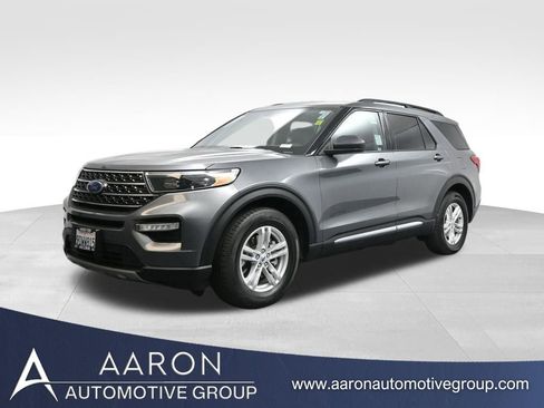 Used 2022 Ford Explorer XLT w/ Equipment Group 202A image 1