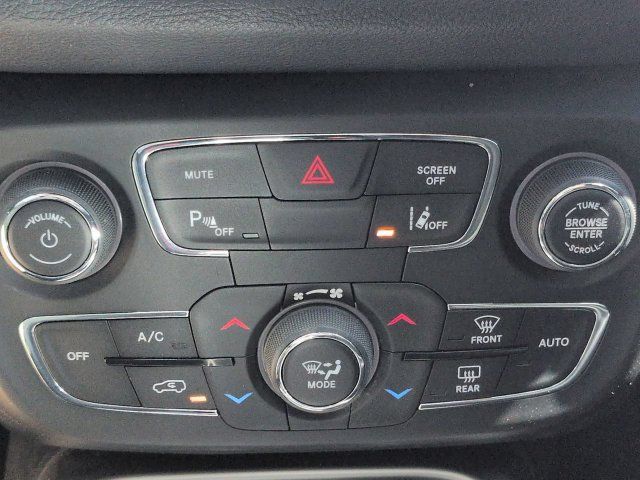 Used 2020 Jeep Compass Latitude FWD image 22