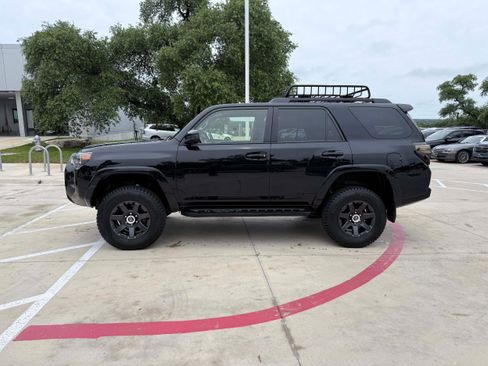 Used 2022 Toyota 4Runner Trail Special Edition AWD/4WD image 3