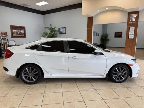 Used 2021 Honda Civic EX image 9