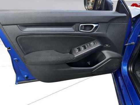 Used 2022 Honda Civic Sport image 18