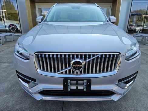 Used 2023 Volvo XC90 B6 Ultimate w/ Protection Package AWD/4WD image 2