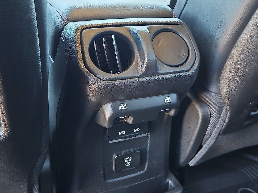 Used 2026 Jeep Wrangler Unlimited Rubicon AWD/4WD image 21