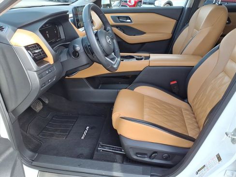 Certified 2023 Nissan Rogue Platinum w/ Platinum Premium Package image 5