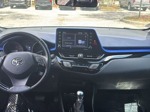 Used 2021 Toyota C-HR XLE image 13