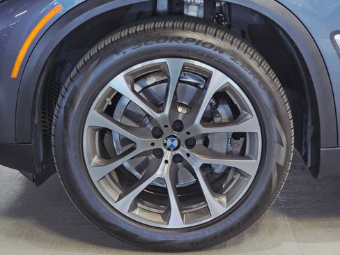 Used 2021 BMW X5 xDrive40i image 8