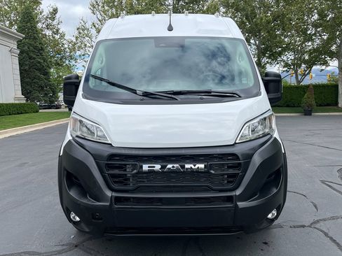 Used 2026 RAM ProMaster 2500 w/ Convenience Group FWD image 4