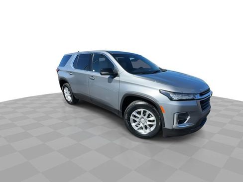 Certified 2023 Chevrolet Traverse LS FWD image 2