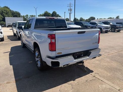 New 2026 Chevrolet Silverado 1500 High Country AWD/4WD image 4
