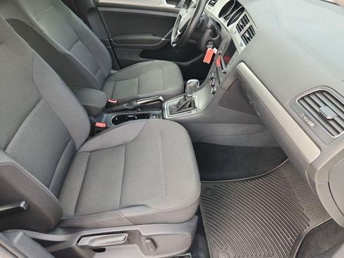Used 2016 Volkswagen Golf S FWD image 26