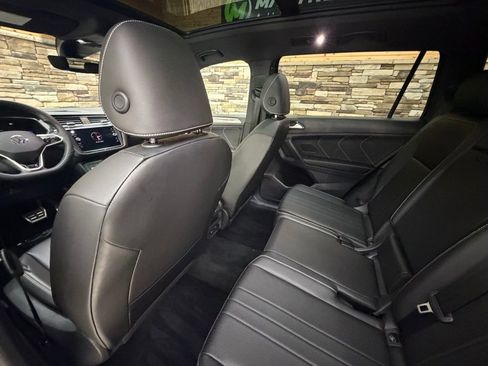 Used 2022 Volkswagen Tiguan SE R-Line AWD/4WD image 28