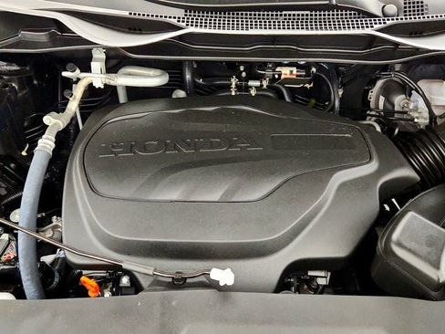 Used 2025 Honda Odyssey Sport-L image 28