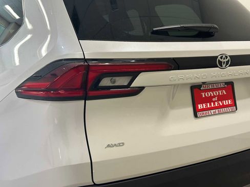 Certified 2026 Toyota Grand Highlander AWD image 7