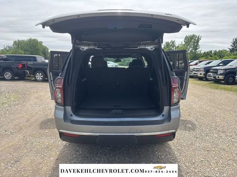 Used 2024 Chevrolet Suburban LT w/ LT Signature Package AWD/4WD image 37