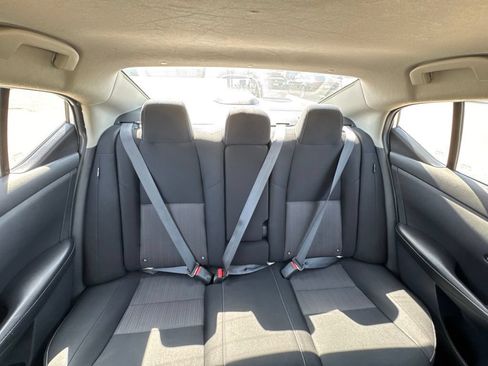 Used 2022 Nissan Sentra SV FWD image 17