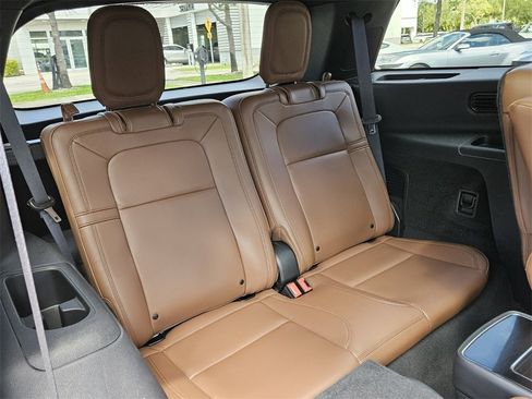 Certified 2022 Lincoln Aviator Grand Touring w/ Equipment Group 301A image 13