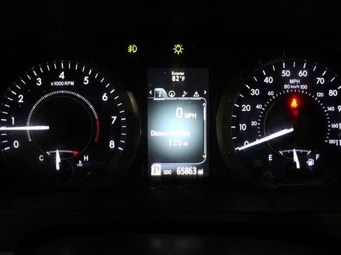 Used 2017 Toyota Sienna XLE w/ XLE Navigation Package FWD image 17