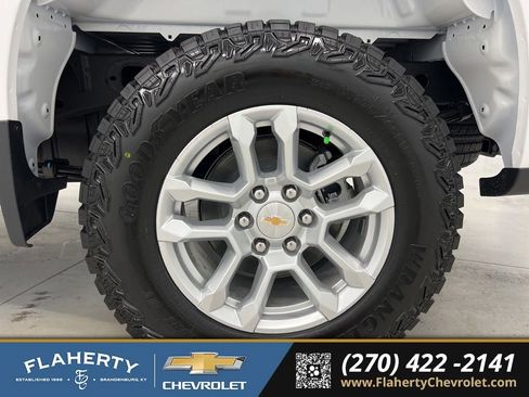 New 2026 Chevrolet Silverado 1500 W/T w/ WT Value Package AWD/4WD image 19