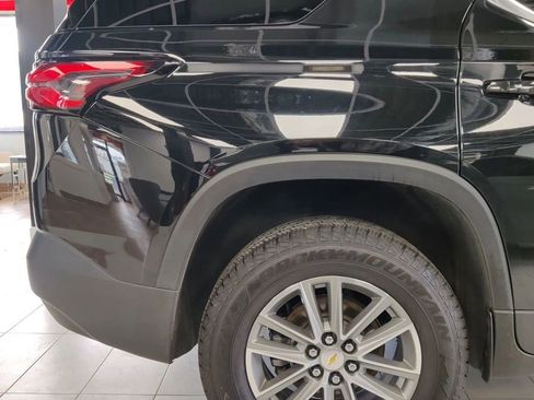 Used 2023 Chevrolet Traverse LT w/ LPO, Floor Liner Package image 4