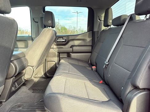 Used 2019 Chevrolet Silverado 1500 Custom w/ Custom Value Package image 11