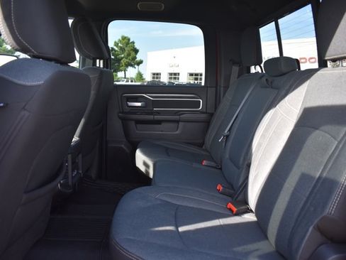 Used 2024 RAM 2500 Big Horn w/ Level 2 Equipment Group AWD/4WD image 17