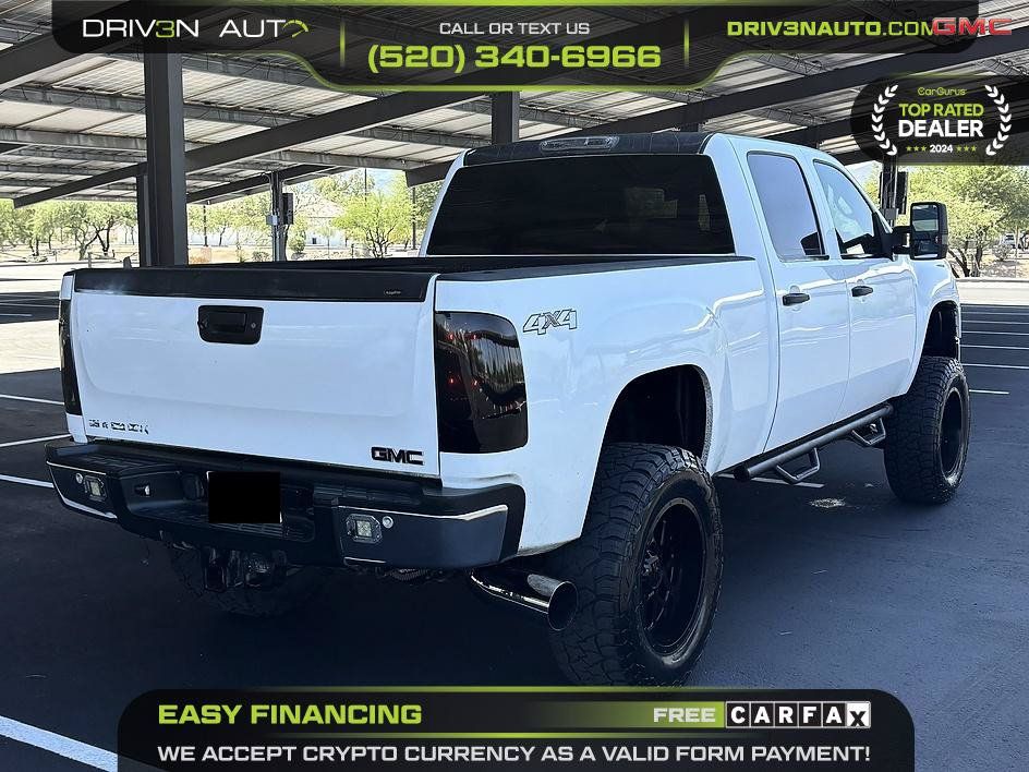 Used 2011 GMC Sierra 2500 SLE w/ SLE Preferred Package AWD/4WD image 3